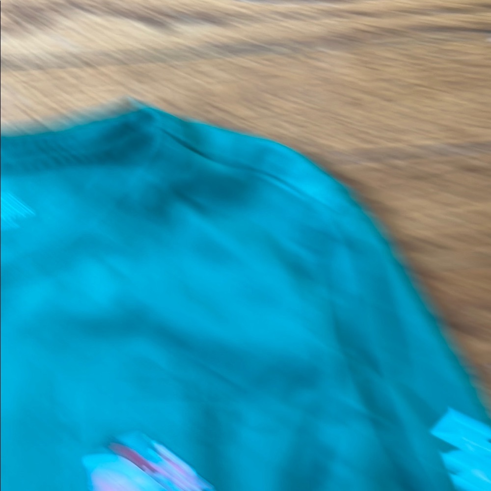 Vineyard‎ Vines Christmas Long Sleeve Tee, Size XS - Picture 3 of 6